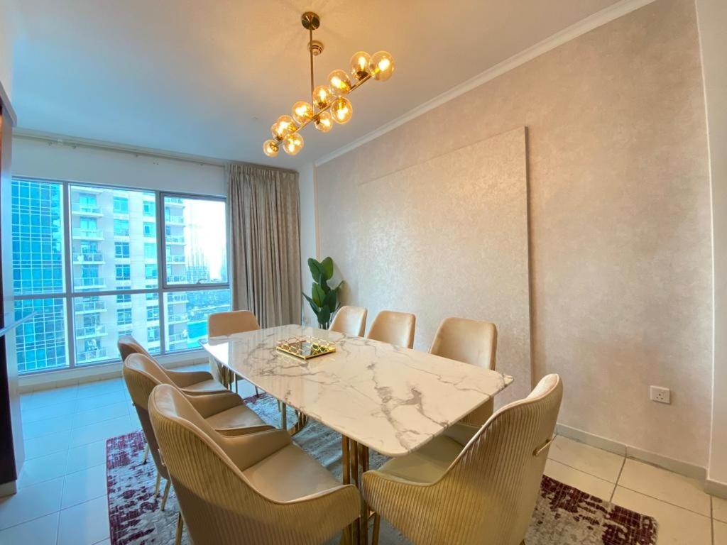 Durrani Homes - The Residences 5Br Besides Dubai Mall With Burjkhalifa And Fountain View المظهر الخارجي الصورة