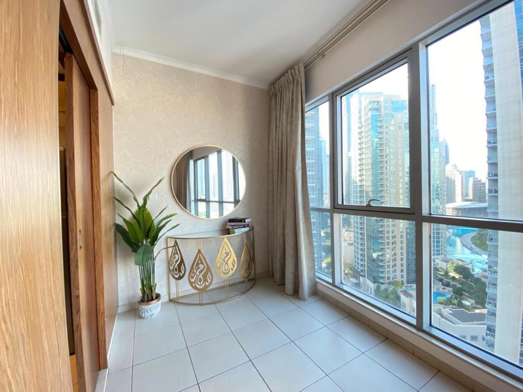 Durrani Homes - The Residences 5Br Besides Dubai Mall With Burjkhalifa And Fountain View المظهر الخارجي الصورة